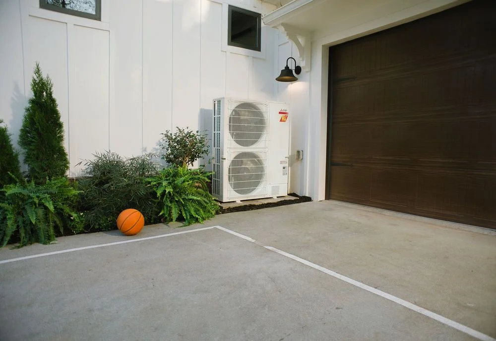 Mitsubishi Electric outdoor heat pump unit
